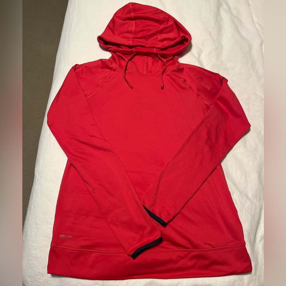 Nike Pro hoodie ❤️💙
Size medium